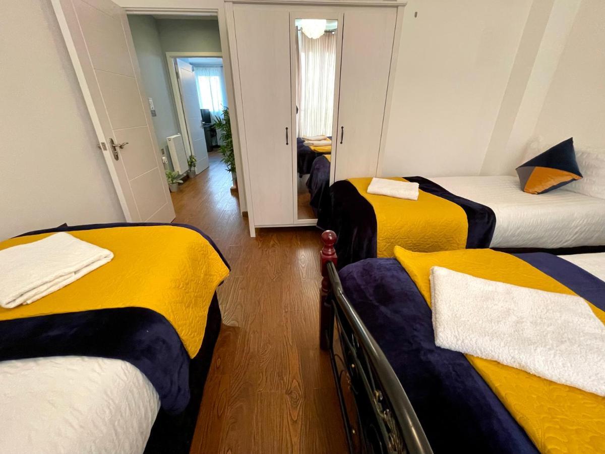London Stratford Luxury House, 5 Minutes Walk Station, Westfield, 3 Bedrooms 3 Bathrooms, Reception, Garden, Parking Zewnętrze zdjęcie